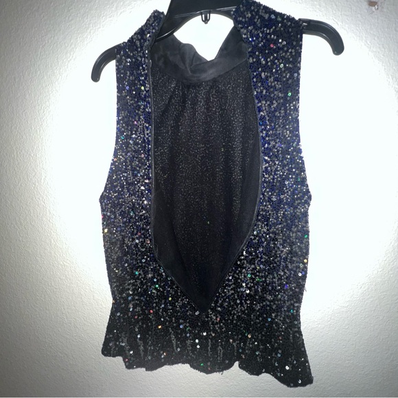 NEIMAN MARCUS Naeem Khan Riazee Navy blue sequined sleeveless top. - Picture 3 of 7